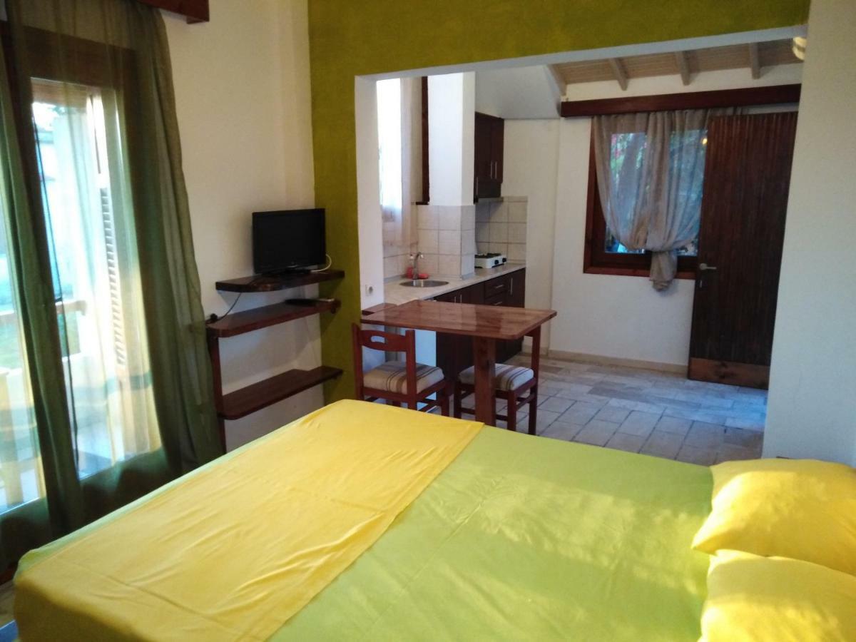 Apartment Victoria Agios Georgios  Exteriör bild