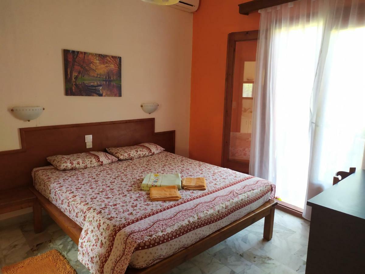 Apartment Victoria Agios Georgios  Exteriör bild