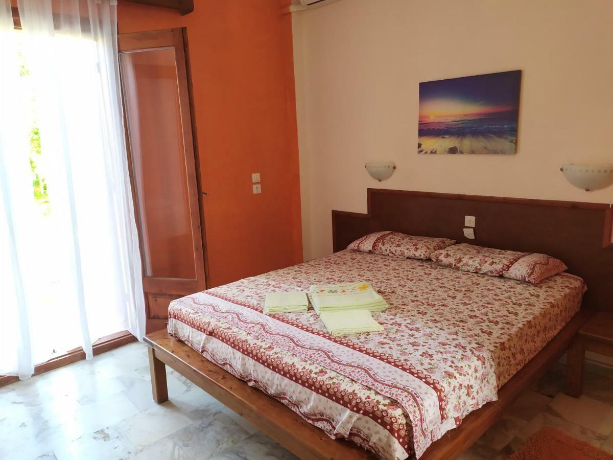 Apartment Victoria Agios Georgios  Exteriör bild